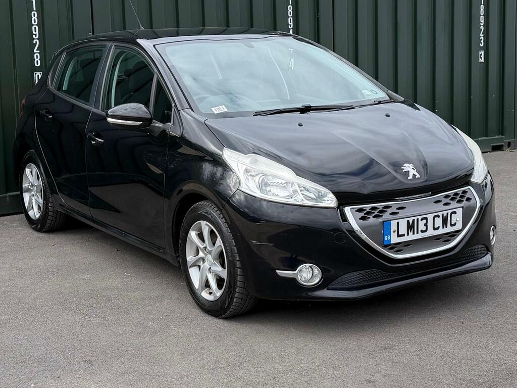 Peugeot 208 Active Black