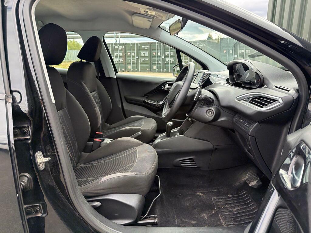 Peugeot 208 1.2 Vti Access White #8