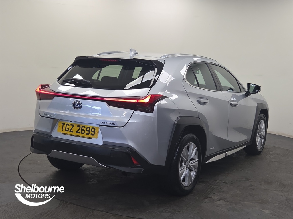 Lexus UX 250H 2.0 #10