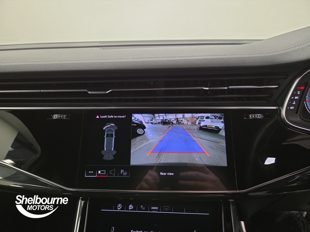 Audi Q7 55 Tfsi E Quattro Black Ed Tiptronic Cs White #46