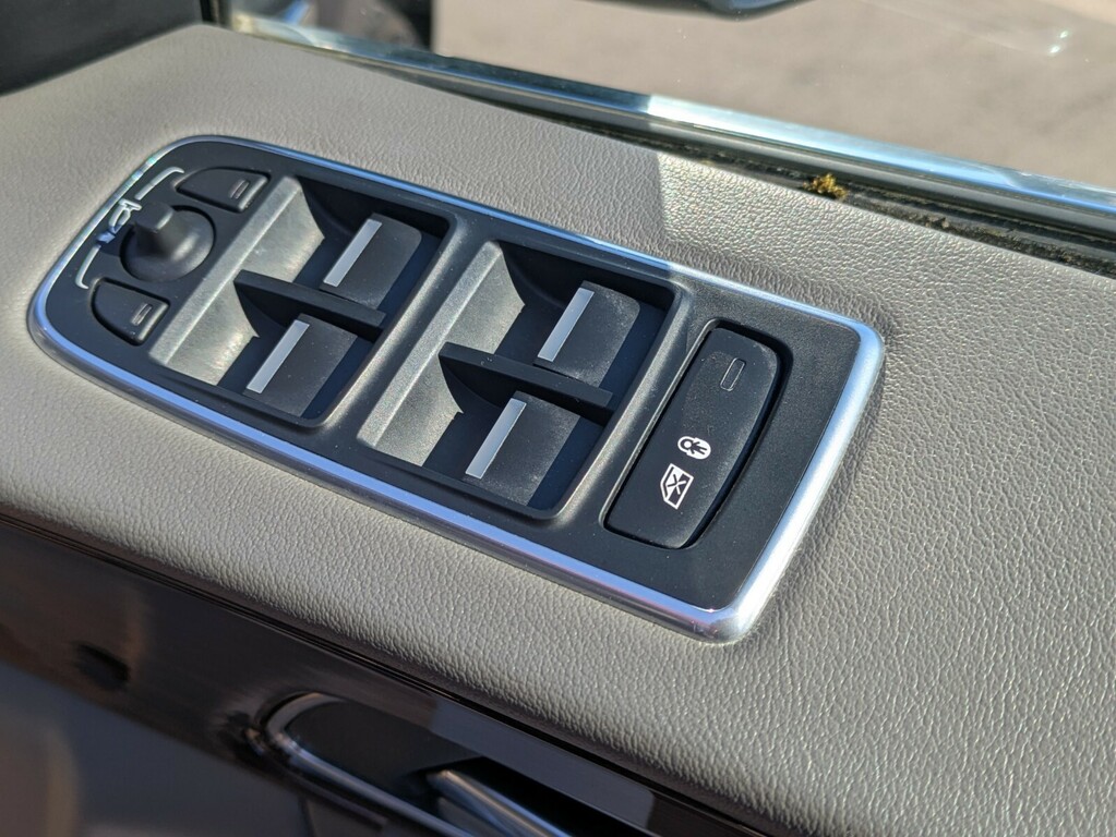 Jaguar F-Pace Portfolio Blue #20