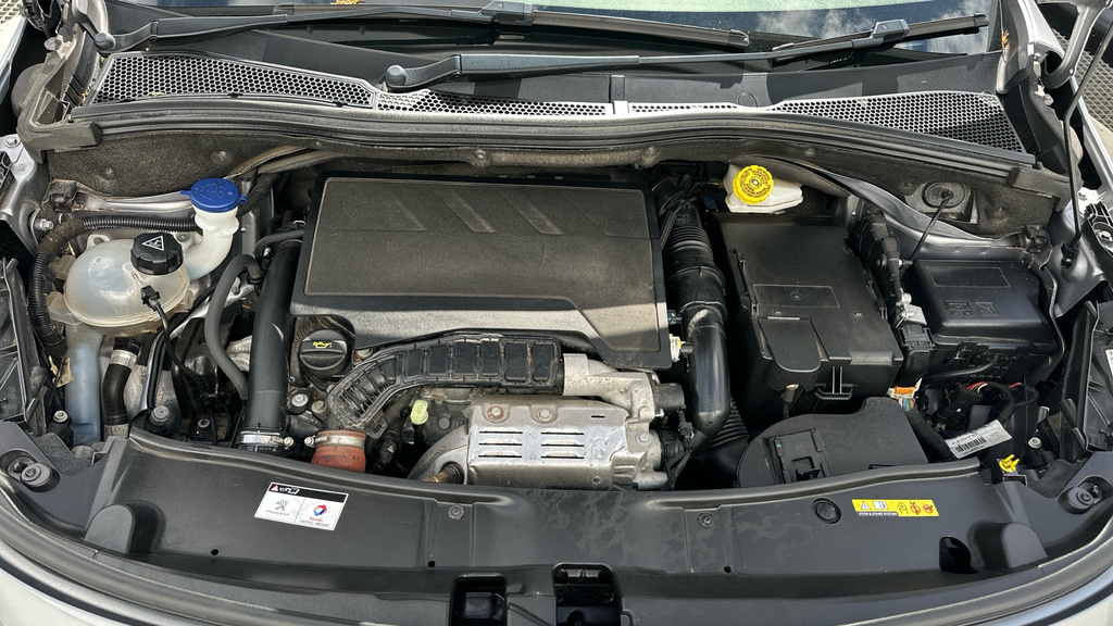 Peugeot 2008 2008 Active Black #27