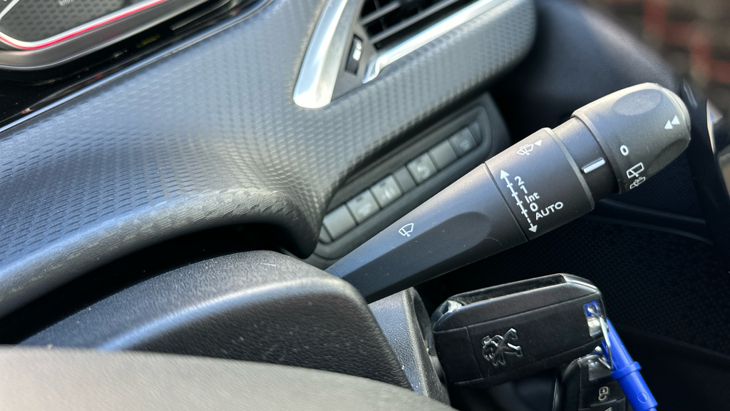 Peugeot 2008 2008 Active Black #48