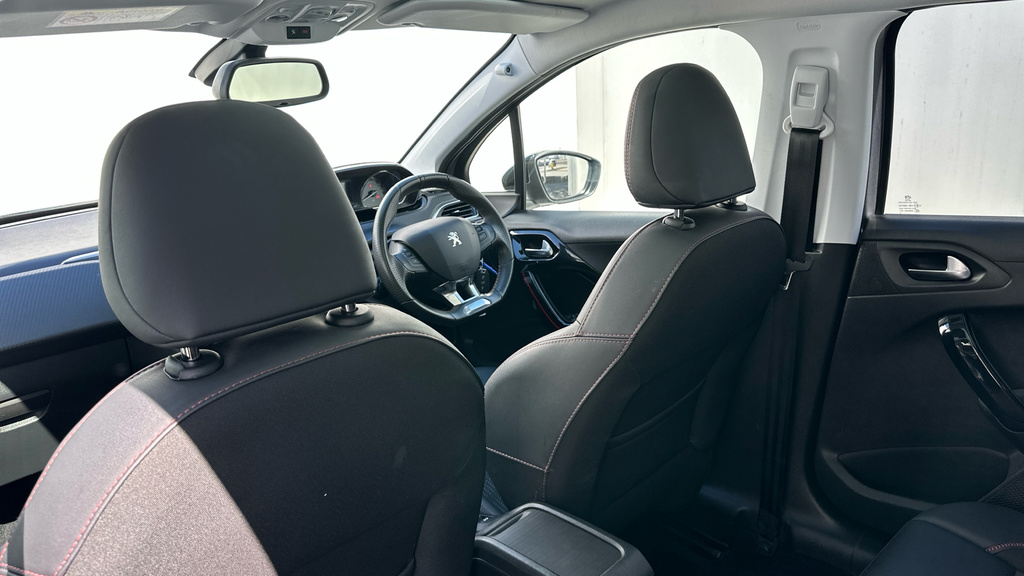 Peugeot 2008 2008 Active Black #70