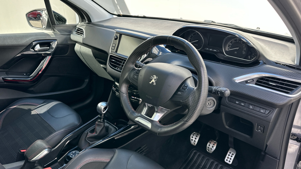 Peugeot 2008 1.2 Puretech Gpf Gt Line Suv Eur Grey #2