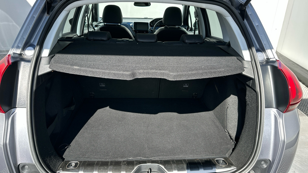 Peugeot 2008 2008 Active Black #75