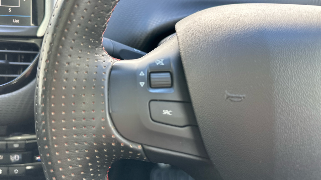 Peugeot 2008 2008 Active Black #12