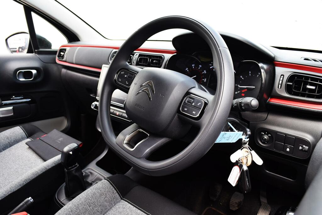 Citroen C3 1.2 Puretech C-series Hatchback Black #2