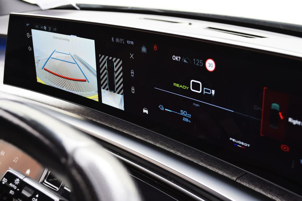 Peugeot 3008 73Kwh Gt Suv 11Kw Charger 210 Black #3