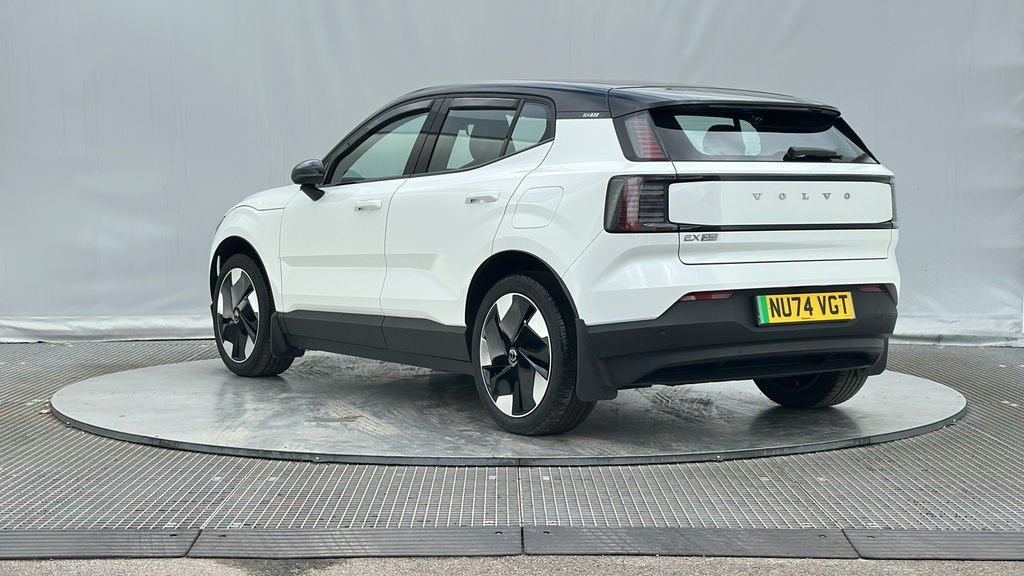 Volvo EX30 Single Motor Extended Range 69Kwh Plus Suv Ele White #6