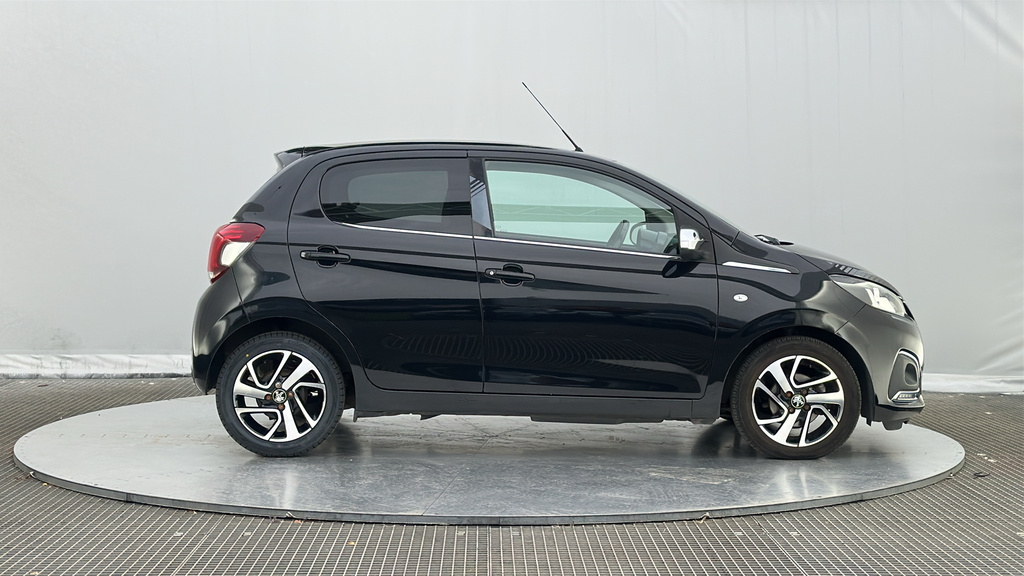 Peugeot 108 108 Active Red #19