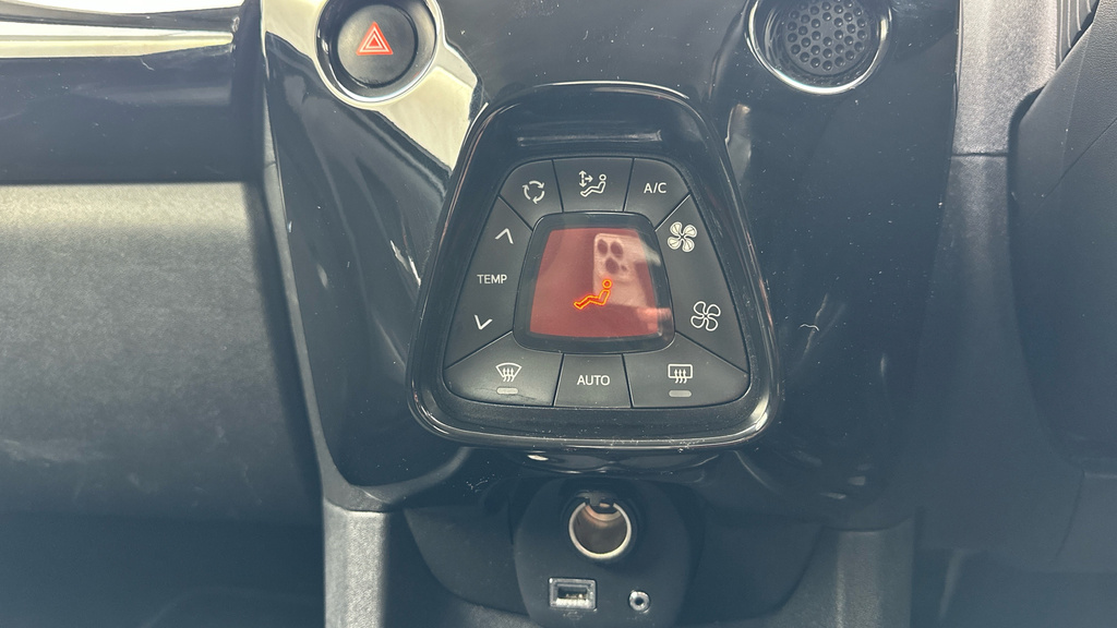 Peugeot 108 108 Active Red #71