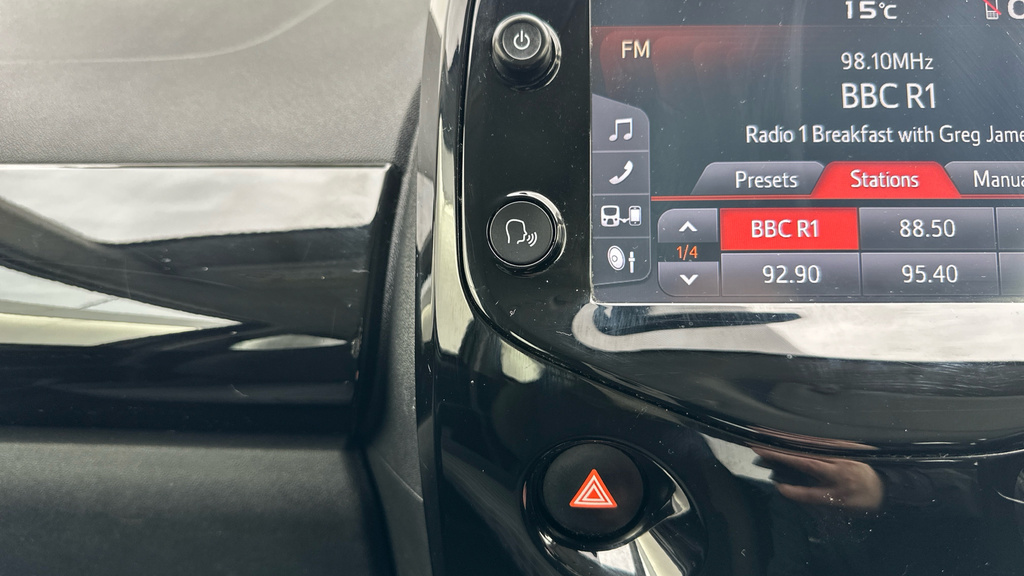 Peugeot 108 108 Active Red #77