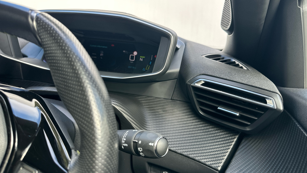 Peugeot e-2008 50Kwh Gt Grey #68