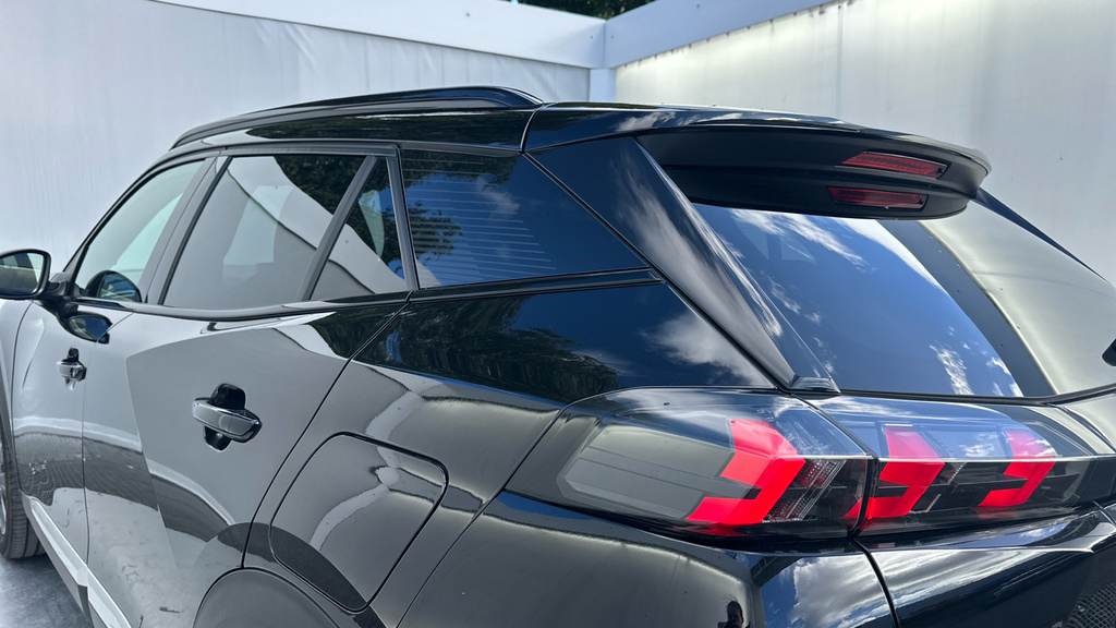 Peugeot e-2008 50Kwh Gt Grey #24