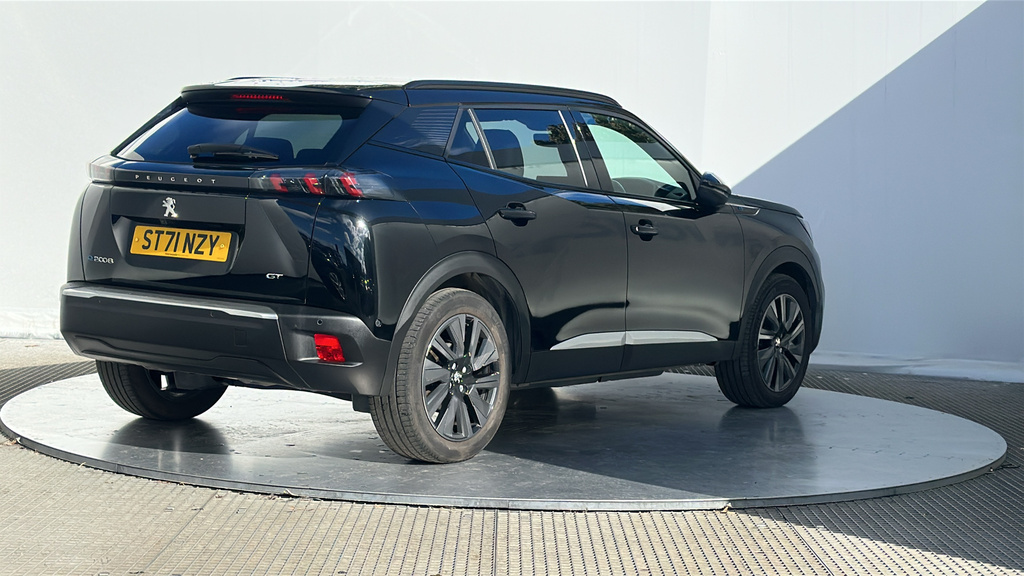 Peugeot e-2008 50Kwh Gt Premium Suv 136 Ps Black #3