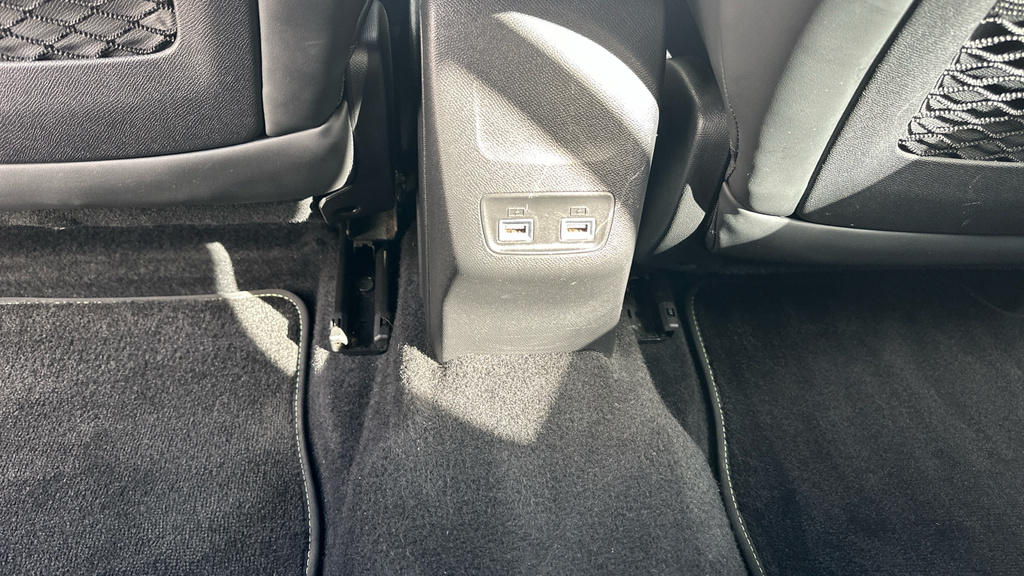 Peugeot e-2008 50Kwh Gt Grey #42