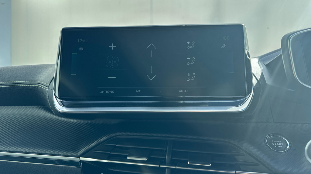 Peugeot e-2008 50Kwh Gt Grey #72