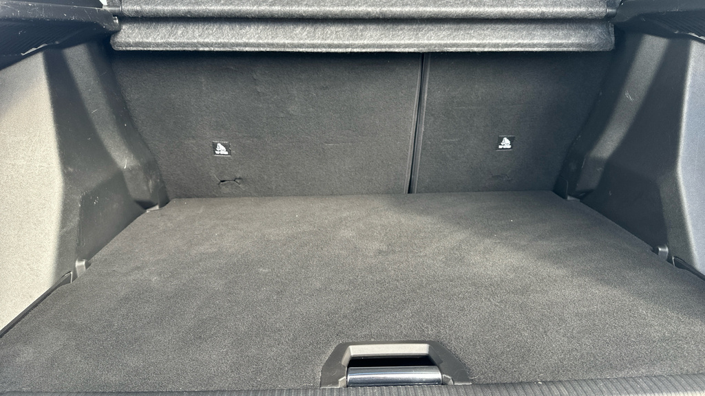Peugeot e-2008 50Kwh Gt Grey #46