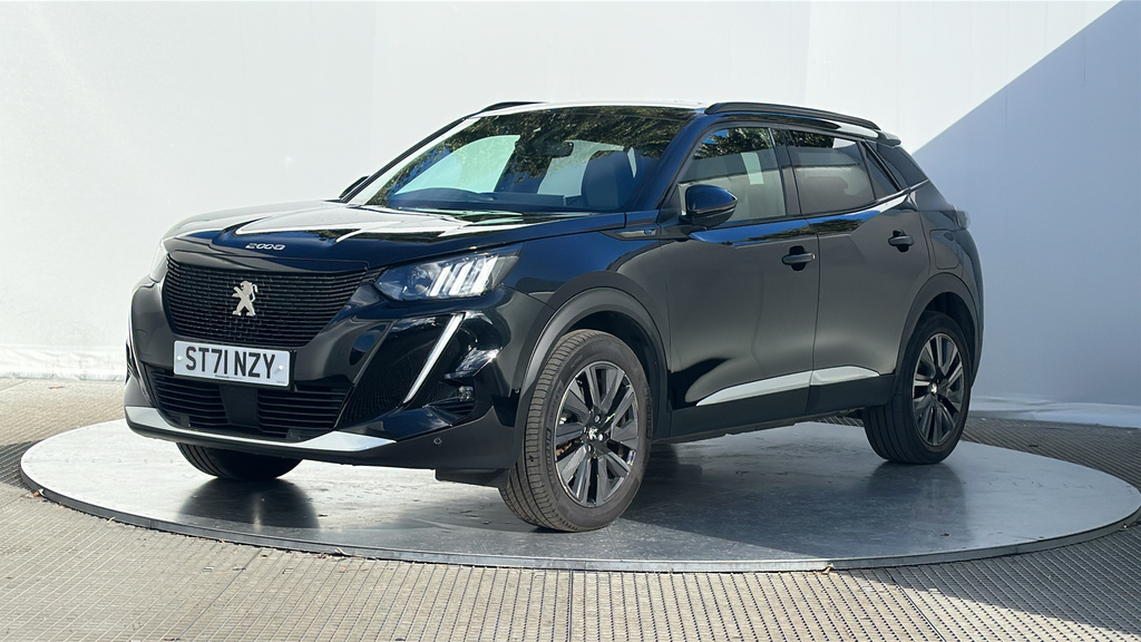 Peugeot e-2008 50Kwh Gt Premium Suv 136 Ps Black #6