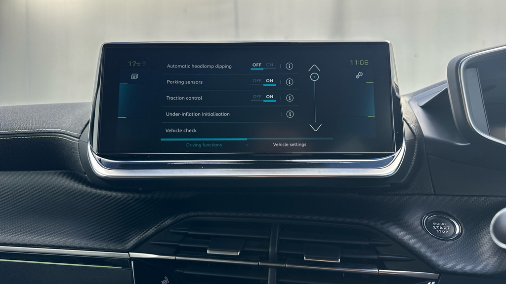 Peugeot e-2008 50Kwh Gt Grey #70