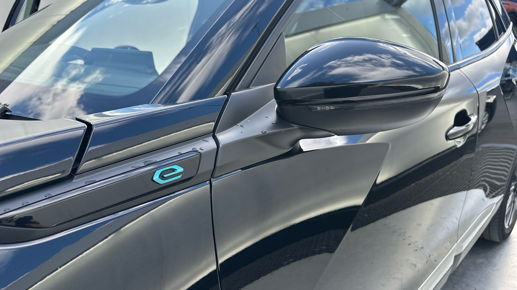 Peugeot e-2008 50Kwh Gt Grey #26