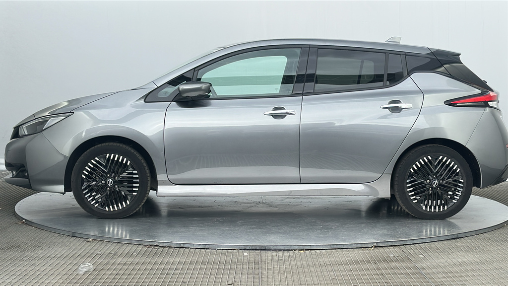 Nissan Leaf 110Kw Acenta 40Kwh White #17