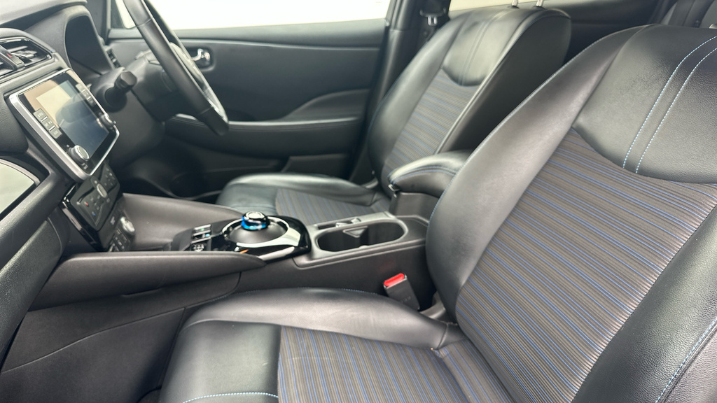 Nissan Leaf 110Kw Acenta 40Kwh White #37