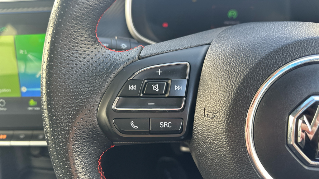 MG ZS 1.0T Gdi Exclusive Red #12