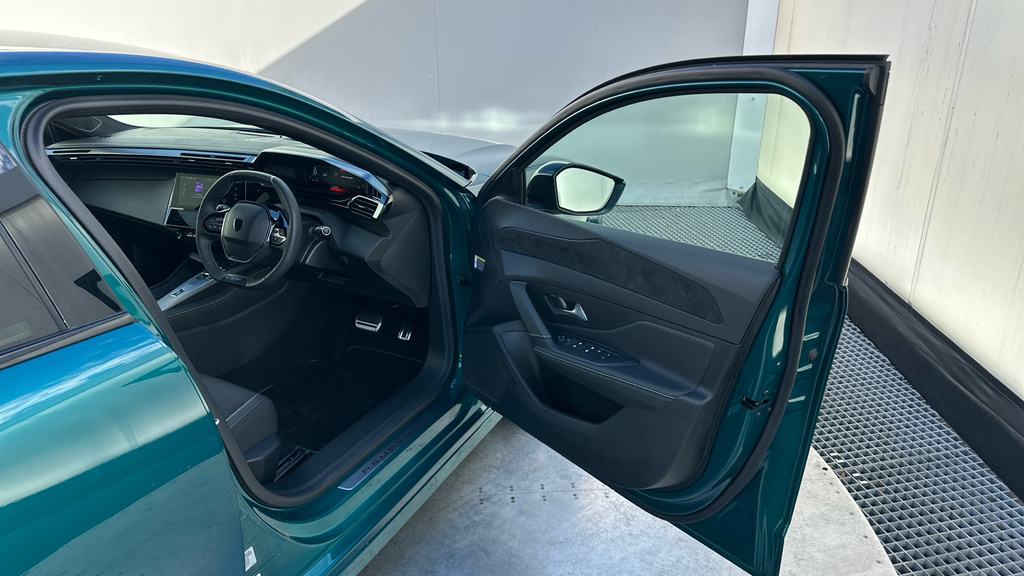 Peugeot 308 1.2 Puretech 130 Tech Edition #95