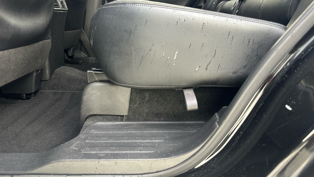 Nissan X-Trail Tekna White #64