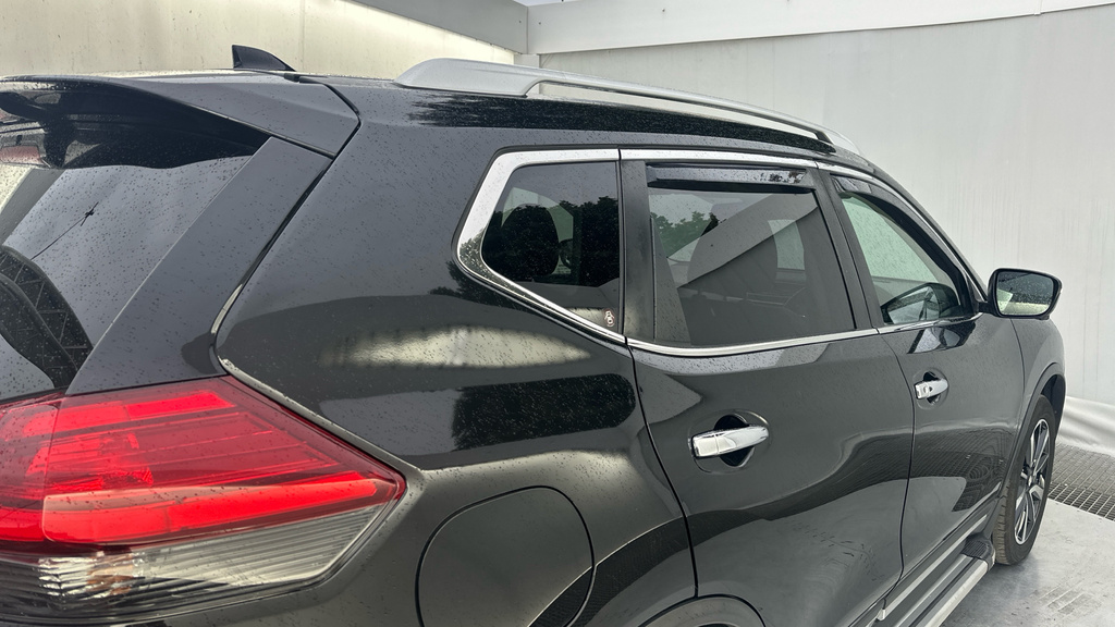 Nissan X-Trail Tekna White #41