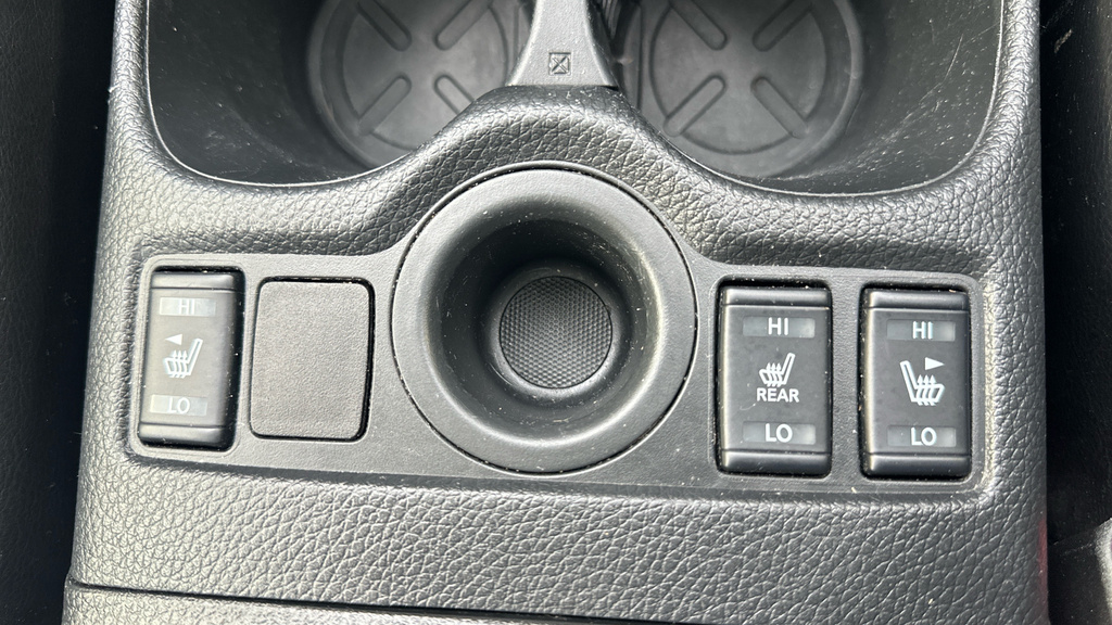 Nissan X-Trail Tekna White #94