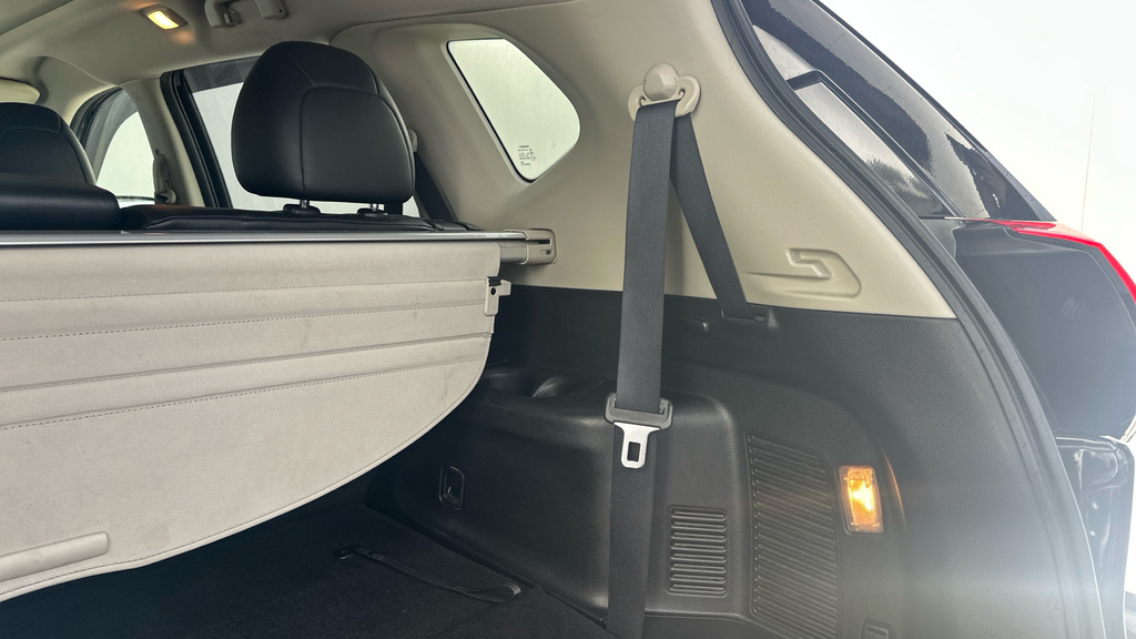 Nissan X-Trail Tekna White #35