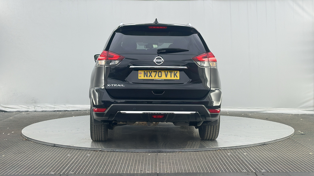 Nissan X-Trail Tekna White #17
