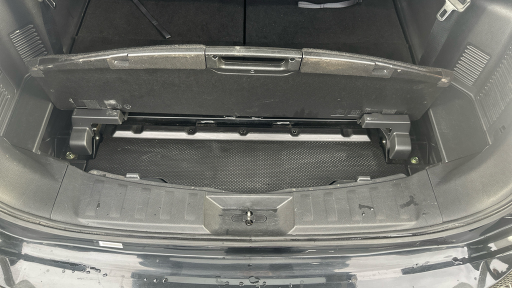 Nissan X-Trail Tekna White #28