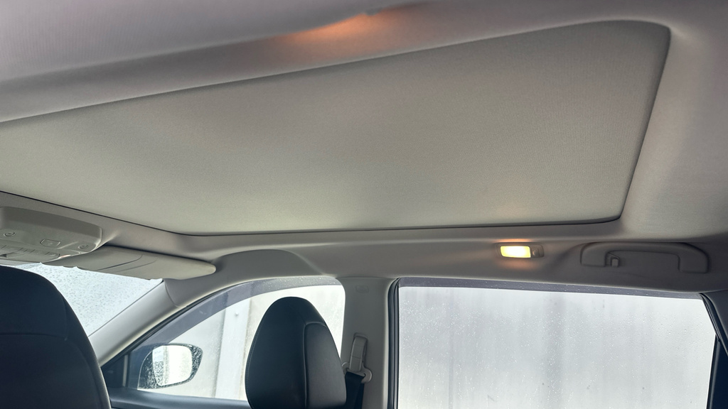 Nissan X-Trail Tekna White #61