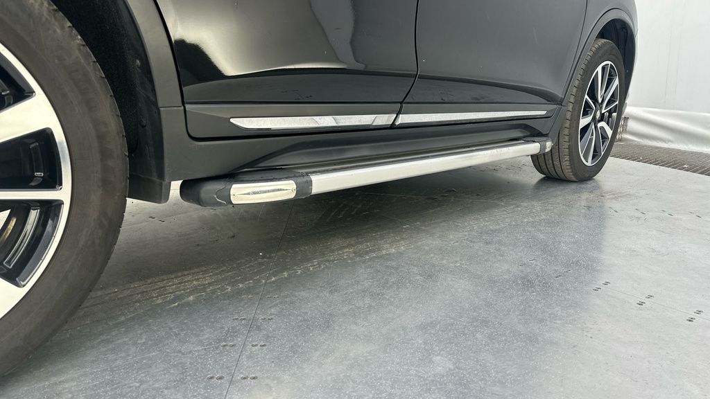 Nissan X-Trail Tekna White #42