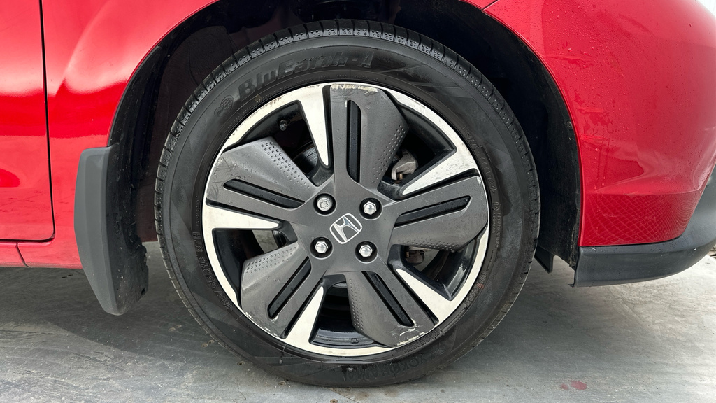 Honda Jazz Crosstar Advance Red #22