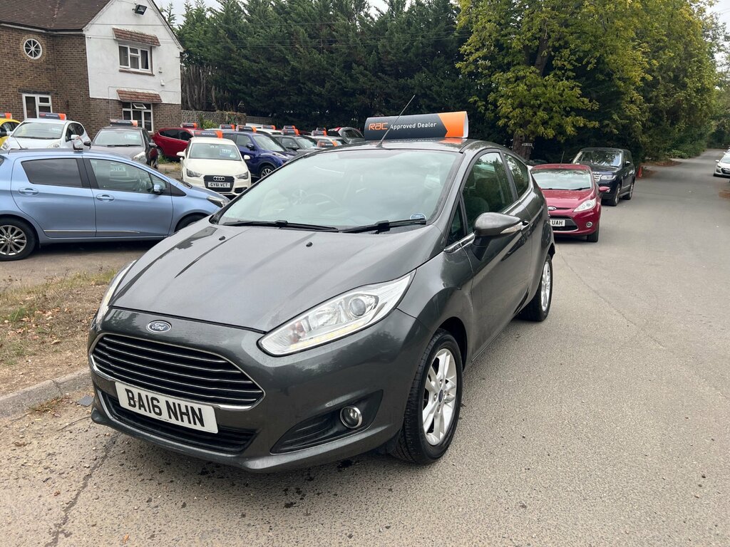 Ford Fiesta Silver #1