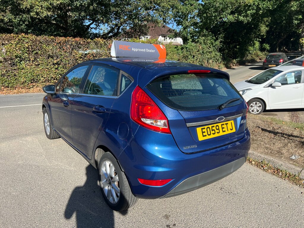 Ford Fiesta 1.4 Titanium Red #3
