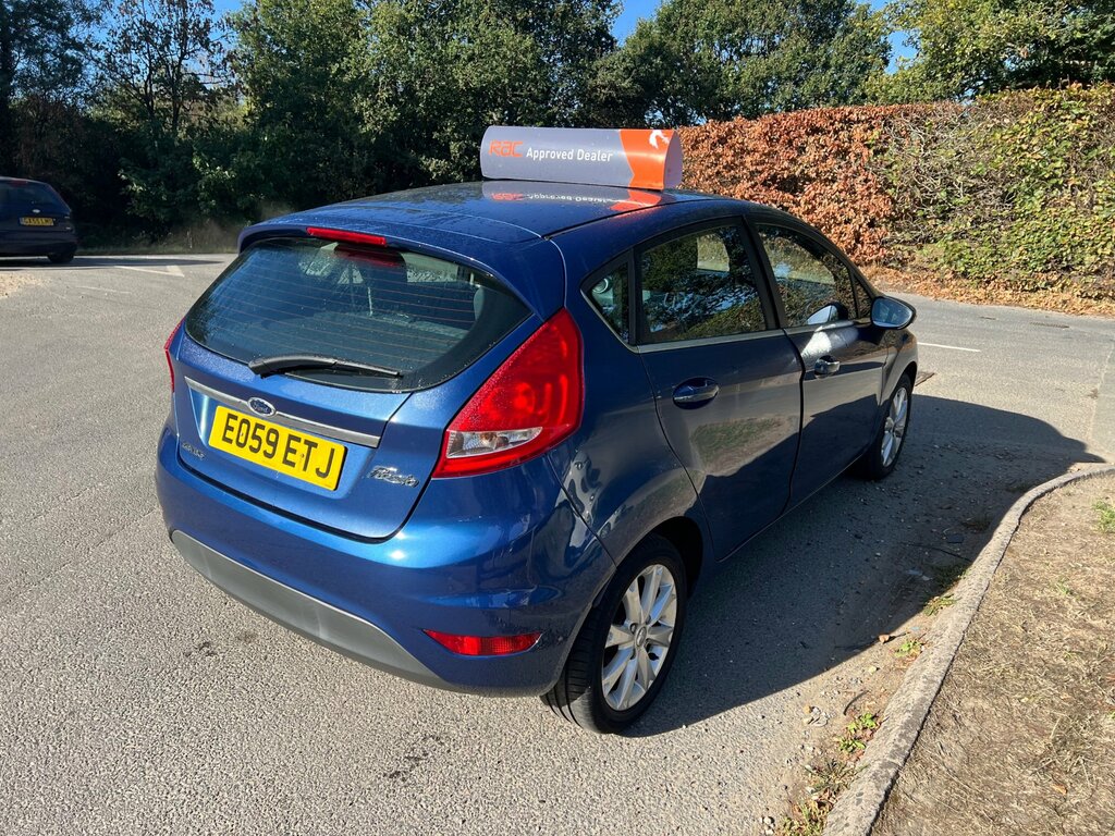 Ford Fiesta 1.4 Titanium Red #4