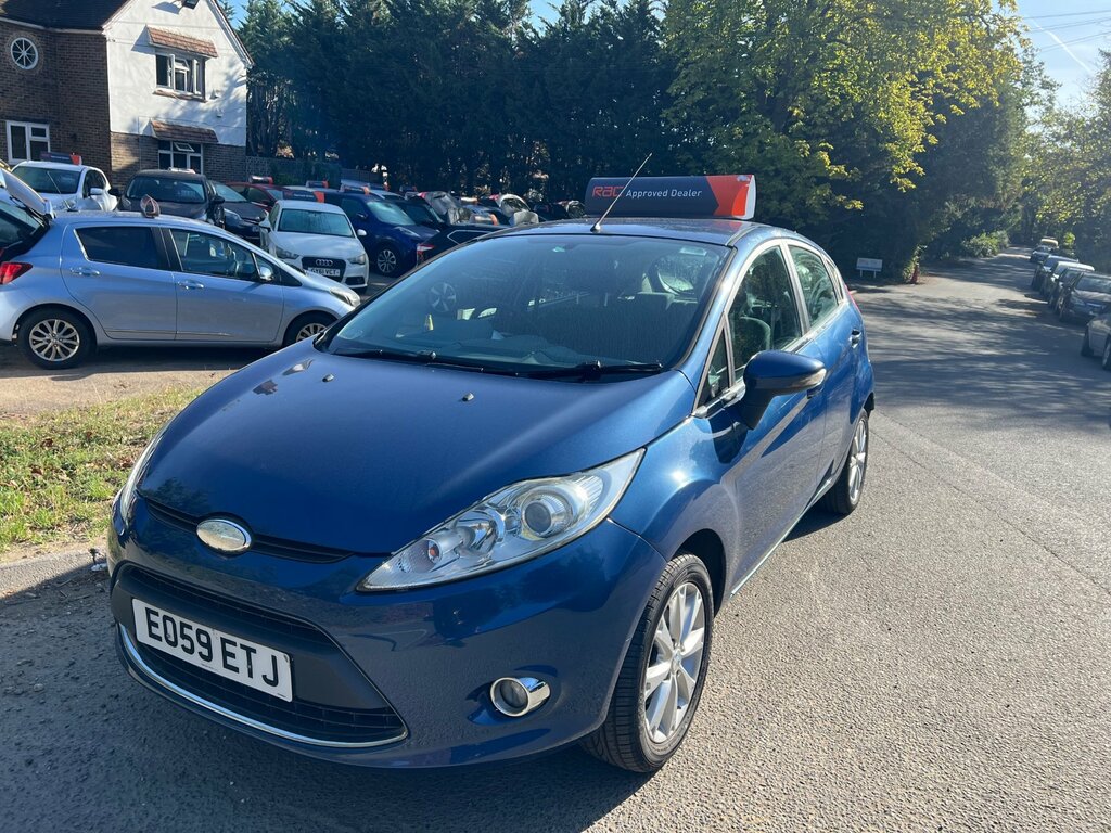 Ford Fiesta 1.4 Titanium Red #1