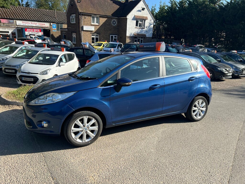 Ford Fiesta 1.4 Titanium Red #2