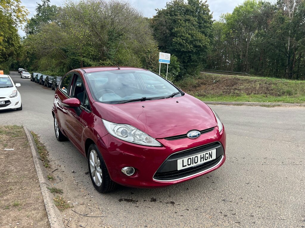 Ford Fiesta 1.3 Zetec 2010 Silver #1
