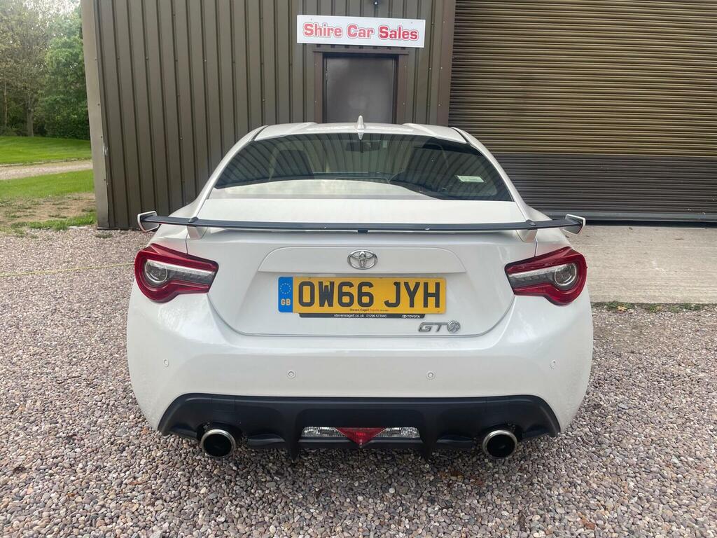 Toyota GT86 Coupe 2.0 Boxer D-4s Pro Euro 6 201766 White #5