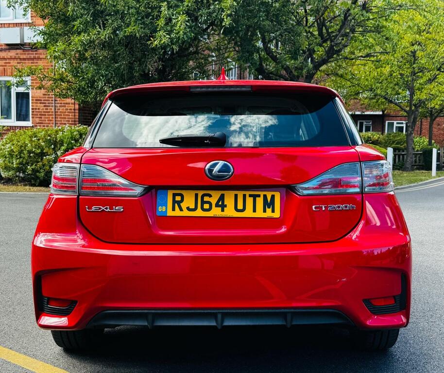 Lexus CT 200H Advance Plus White #10
