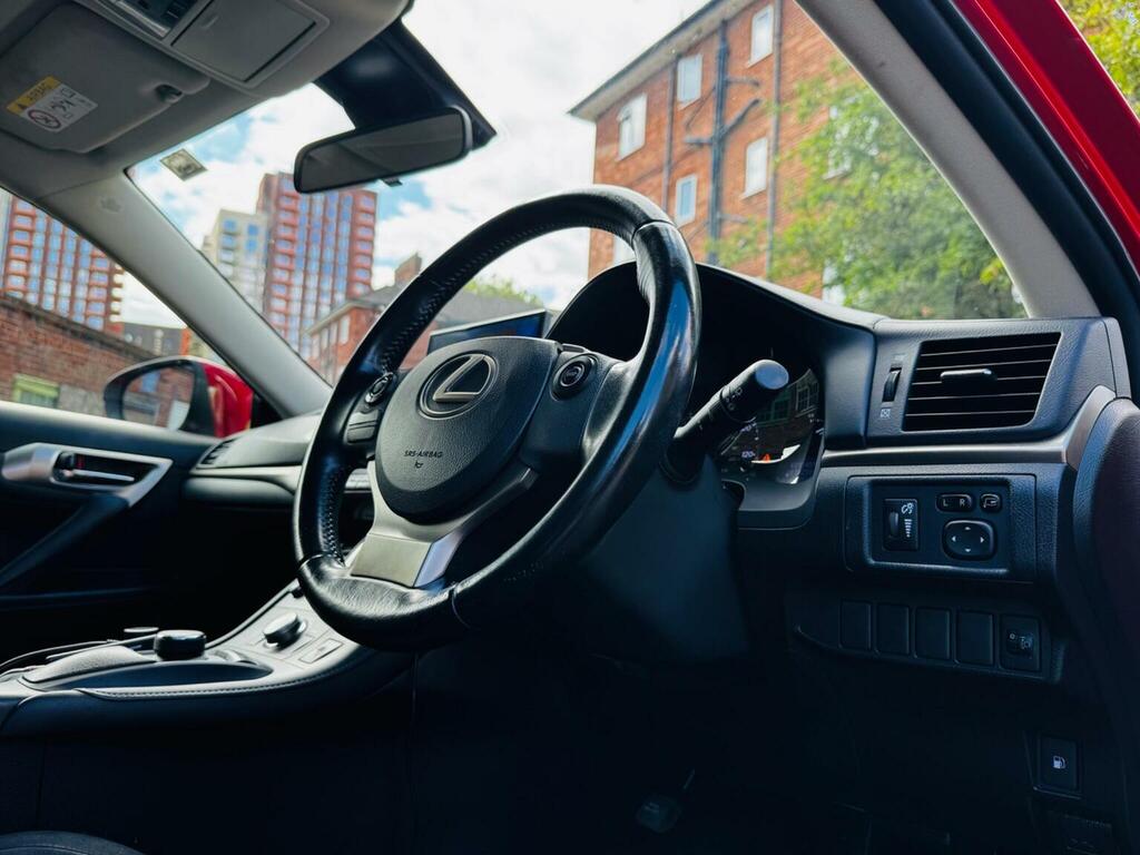 Lexus CT 200H Advance Plus White #14