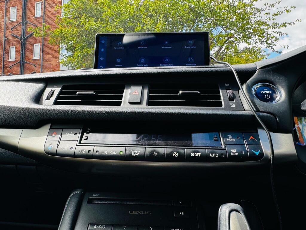 Lexus CT 200H Advance Plus White #29
