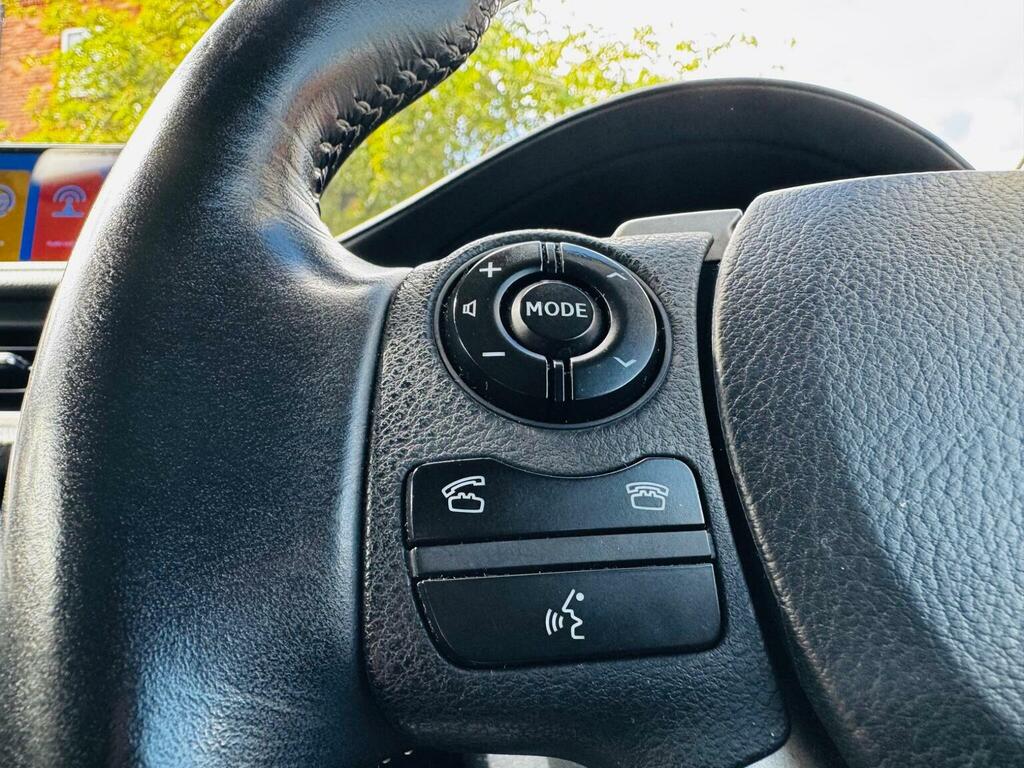Lexus CT 200H Advance Plus White #23
